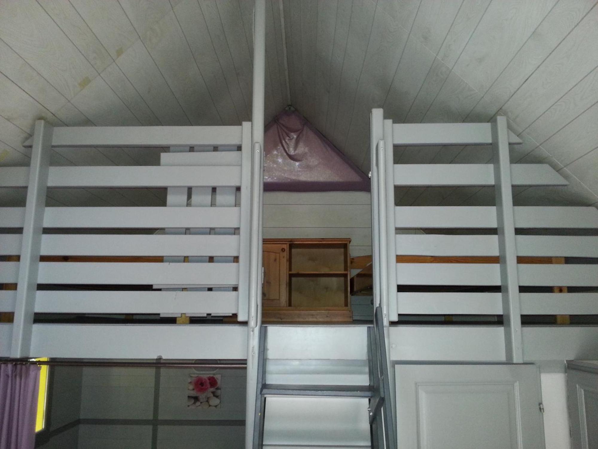 Camping Paradis Bellerive Montfrin Номер фото